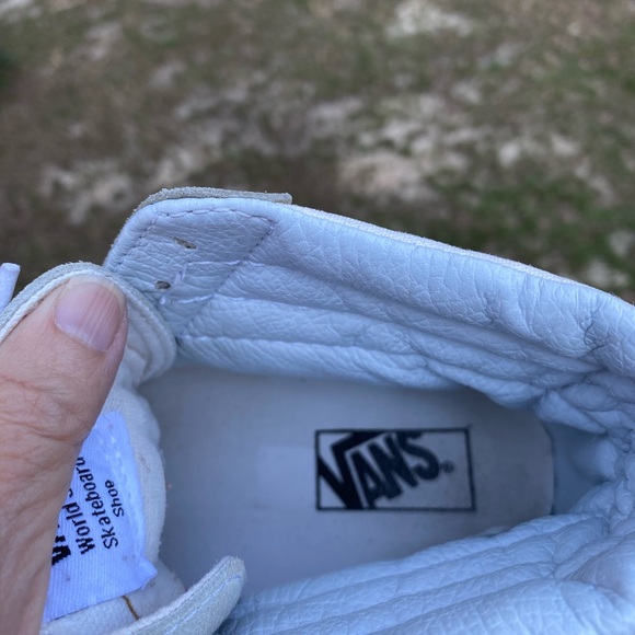 Van’s - Picture 5 of 6